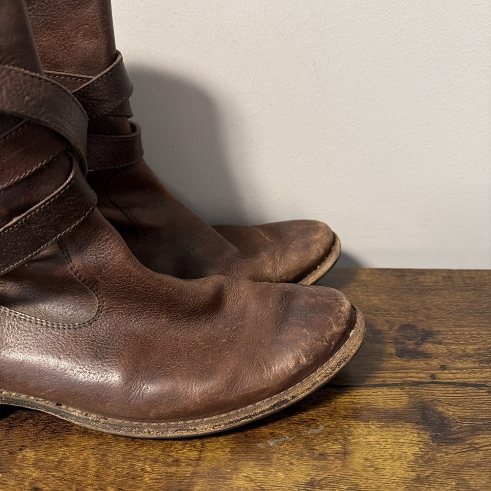 FRYE Shirley 77734 Strappy Short Boot, Brown Leather Ankle Strap Women's Sz 8.5B - Picture 3 of 14